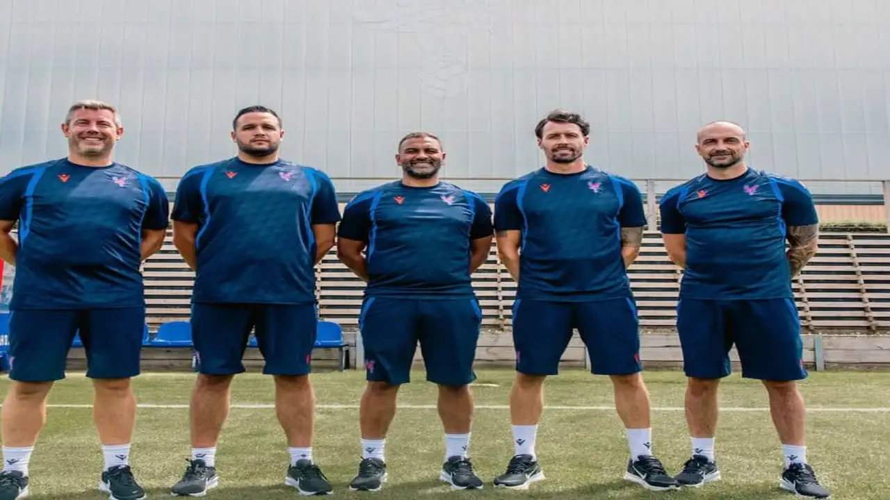 جمال عليوي ينضم إلى الجهاز الفني لنادي كريستال بالاس في الدوري الإنجليزي